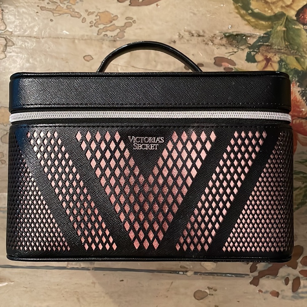 {Victoria Secret} Rose Gold and Black Train Case